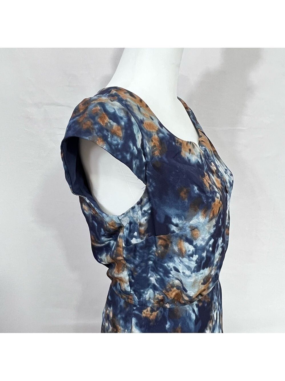 Rabbit Rabbit Rabbit Design Multi Color Dress Size 6 - Picture 7 of 12